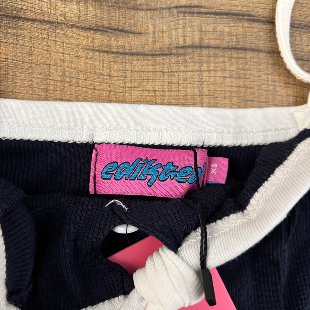 Edikted Baxter Button Front Ribbed Tank Top NWT - Picture 6 of 9
